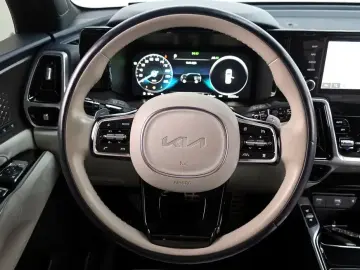 2023 Kia Sorento с пробегом 30 982 км