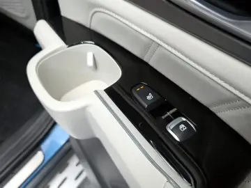 2023 Kia Sorento с пробегом 30 982 км