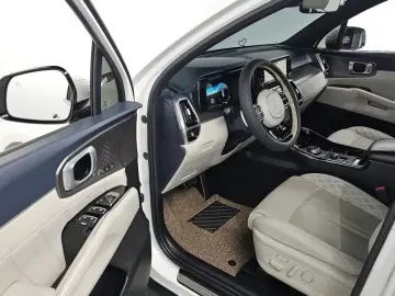 2022 Kia Sorento с пробегом 134 867 км
