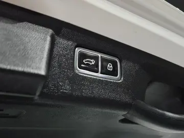 2023 Kia Sorento с пробегом 67 166 км