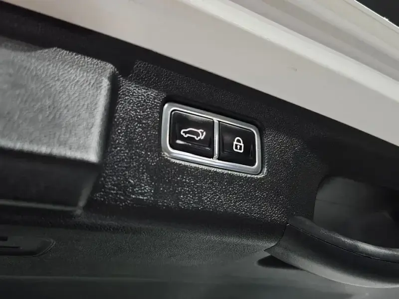 2023 Kia Sorento с пробегом 67 166 км