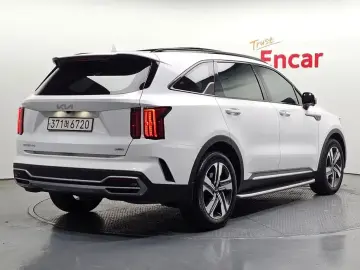 2023 Kia Sorento с пробегом 28 830 км