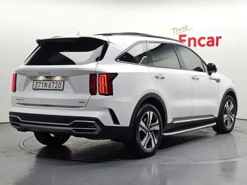 2023 Kia Sorento с пробегом 28 830 км