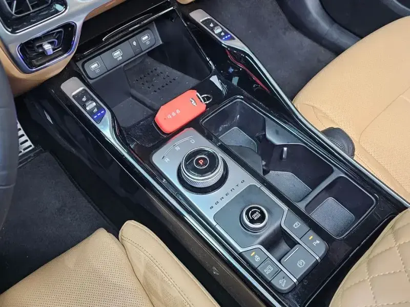 2023 Kia Sorento с пробегом 28 830 км