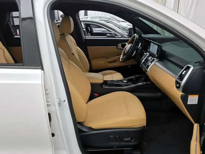 2023 Kia Sorento с пробегом 43 023 км