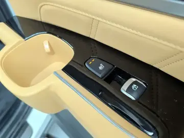 2023 Kia Sorento с пробегом 43 023 км