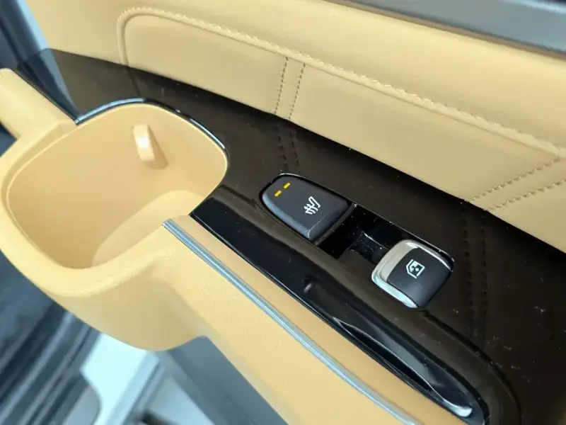 2023 Kia Sorento с пробегом 43 023 км