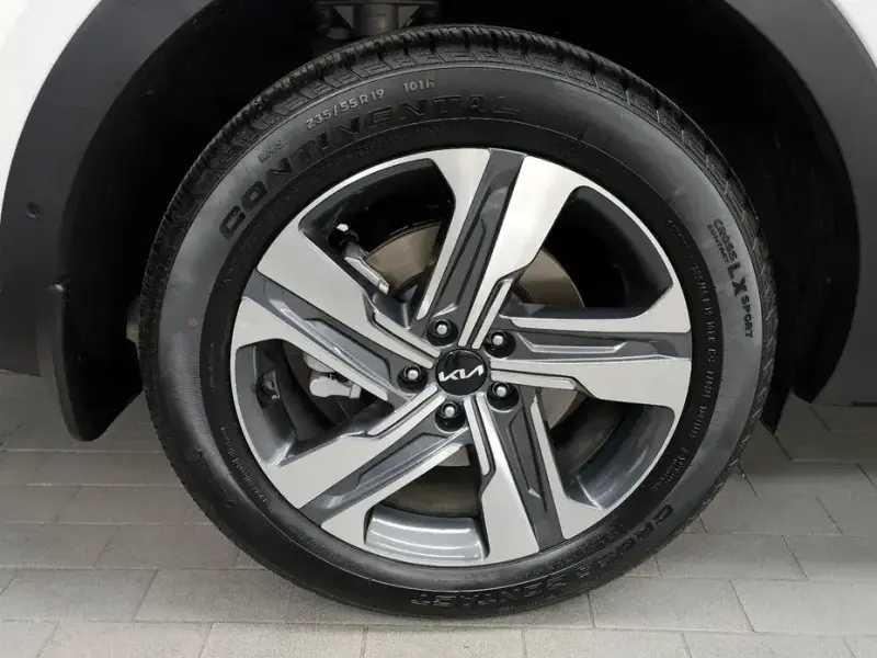 2023 Kia Sorento с пробегом 10 080 км