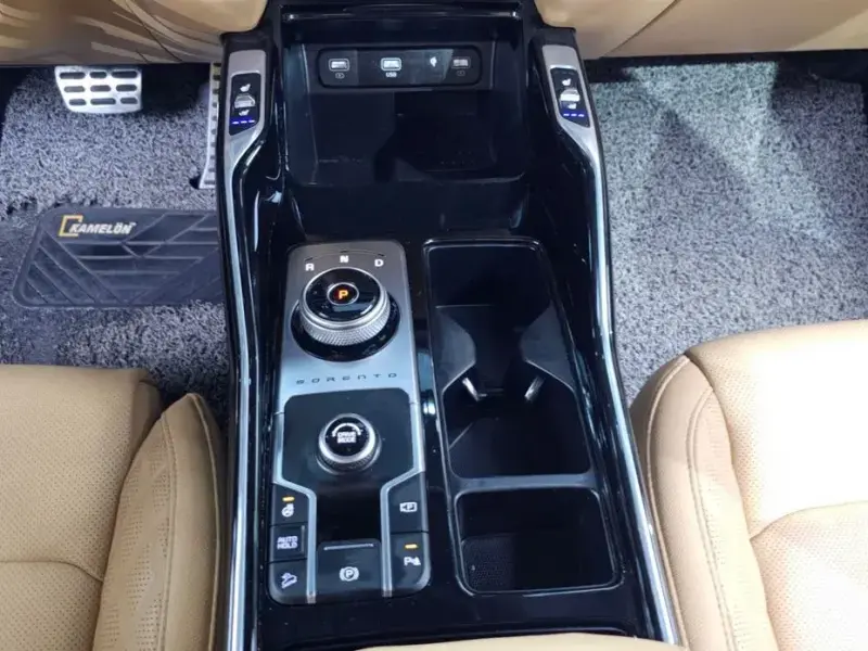 2023 Kia Sorento с пробегом 38 760 км