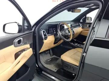 2023 Kia Sorento с пробегом 38 760 км