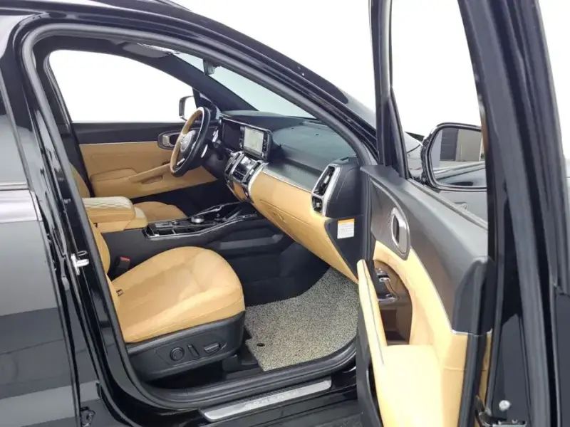 2023 Kia Sorento с пробегом 38 760 км