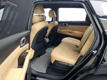 2023 Kia Sorento с пробегом 38 760 км