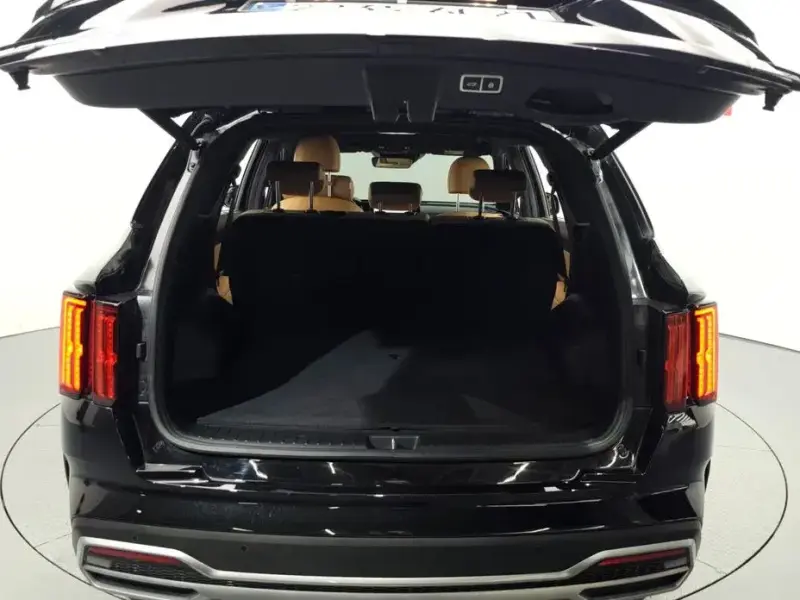 2023 Kia Sorento с пробегом 38 760 км