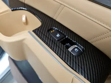 2023 Kia Sorento с пробегом 10 080 км