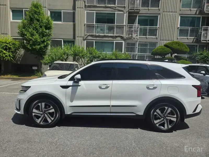 2023 Kia Sorento с пробегом 73 432 км
