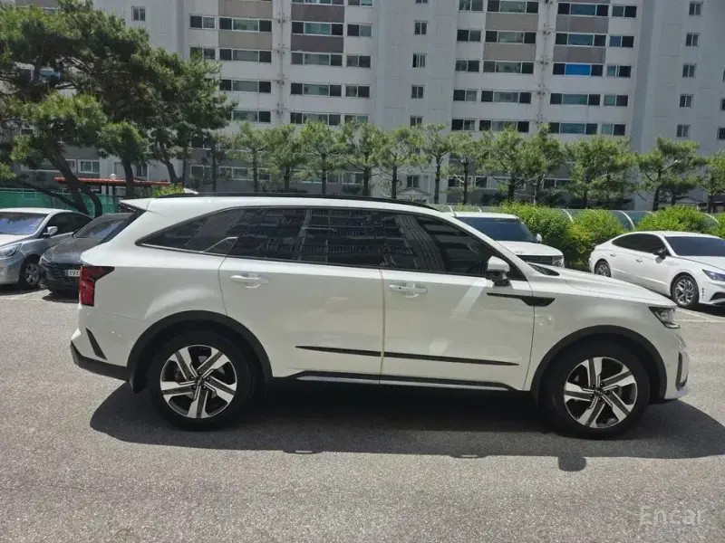 2023 Kia Sorento с пробегом 73 432 км