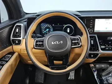 2022 Kia Sorento с пробегом 120 042 км