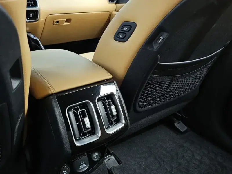 2022 Kia Sorento с пробегом 120 042 км