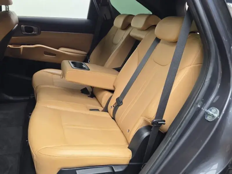 2022 Kia Sorento с пробегом 127 023 км