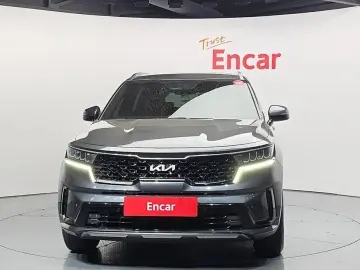 2023 Kia Sorento с пробегом 19 983 км