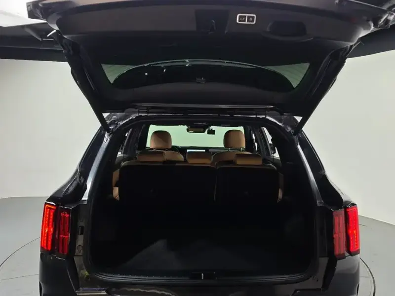 2022 Kia Sorento с пробегом 127 023 км