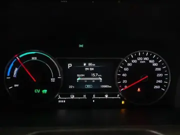 2023 Kia Sorento с пробегом 19 983 км