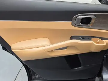 2022 Kia Sorento с пробегом 127 023 км