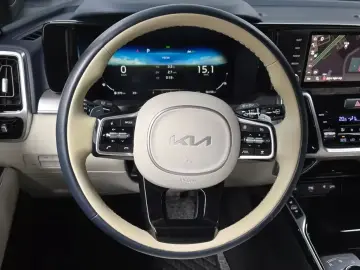 2022 Kia Sorento с пробегом 56 153 км
