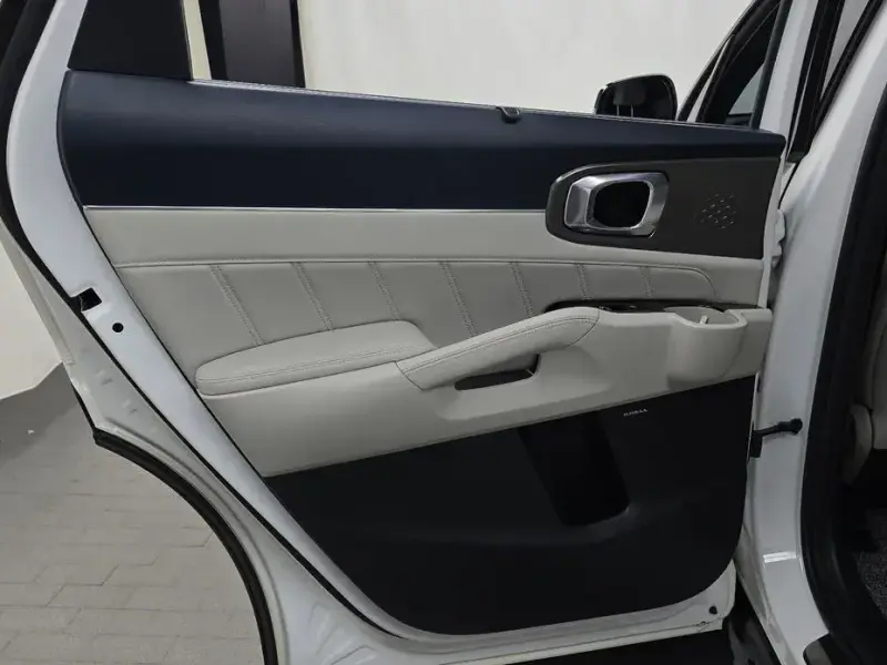 2022 Kia Sorento с пробегом 56 153 км