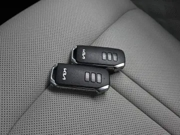2022 Kia Sorento с пробегом 56 153 км