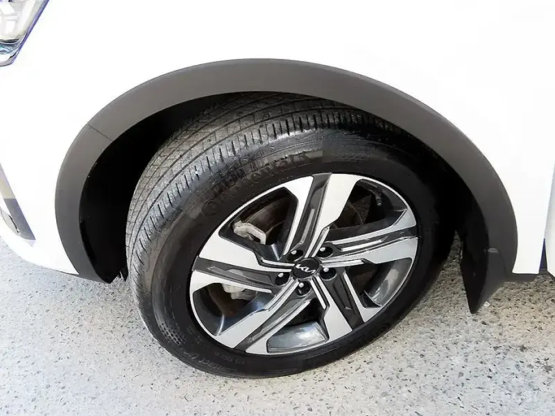 2023 Kia Sorento с пробегом 49 400 км