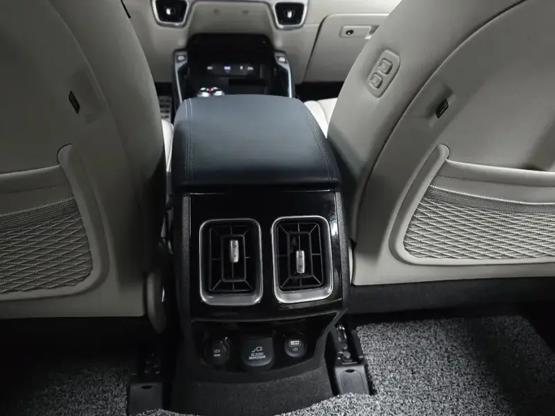 2022 Kia Sorento с пробегом 56 153 км
