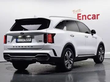2021 Kia Sorento с пробегом 23 984 км