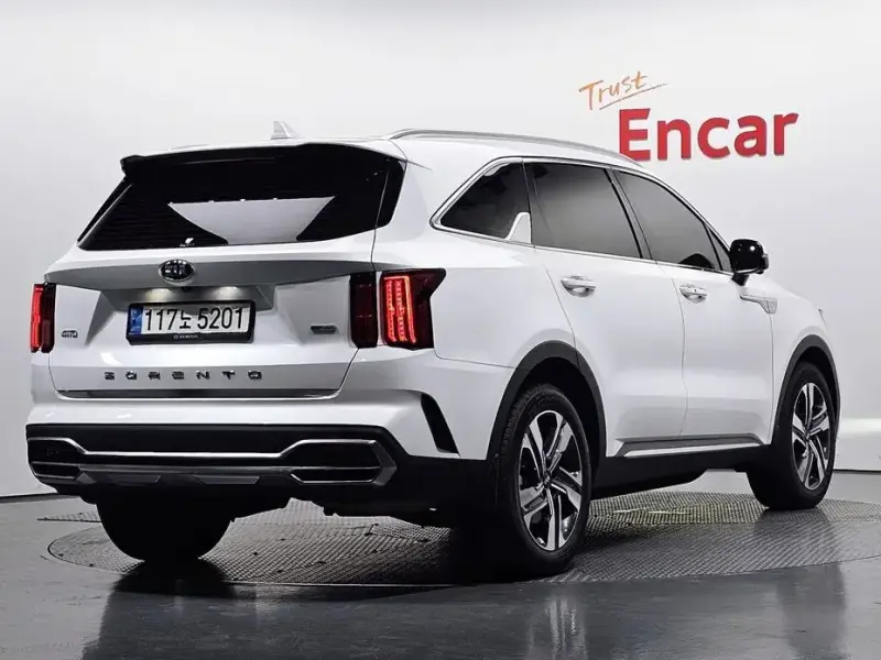 2021 Kia Sorento с пробегом 23 984 км