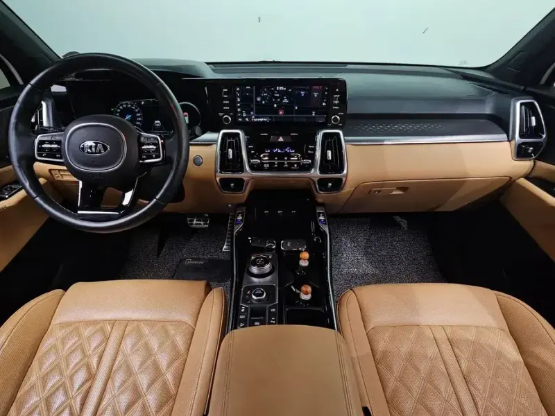 2021 Kia Sorento с пробегом 23 984 км