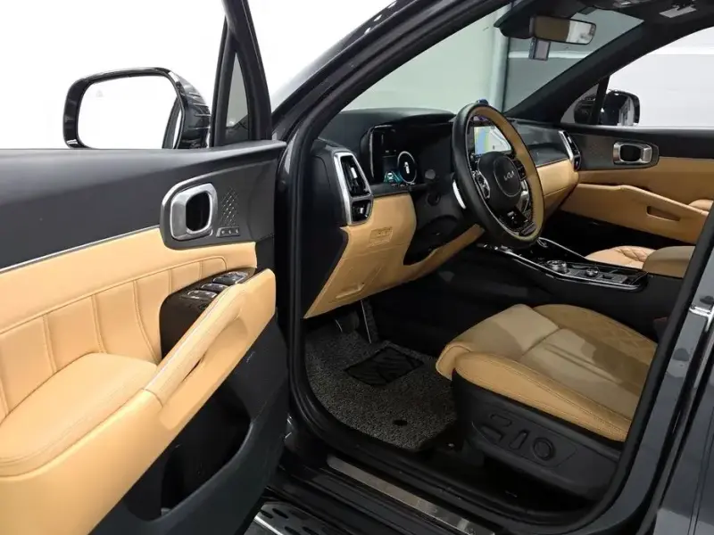 2021 Kia Sorento с пробегом 27 742 км