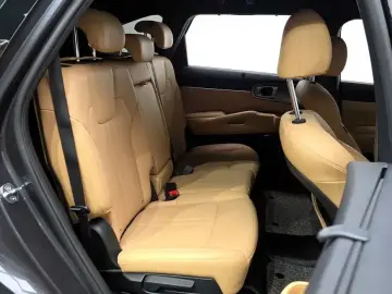 2021 Kia Sorento с пробегом 27 742 км