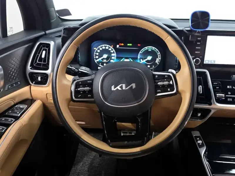 2021 Kia Sorento с пробегом 27 742 км