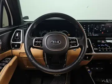 2021 Kia Sorento с пробегом 23 984 км