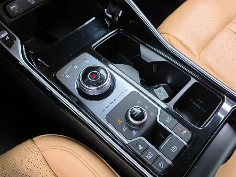 2022 Kia Sorento с пробегом 135 492 км