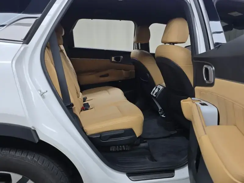 2022 Kia Sorento с пробегом 42 521 км