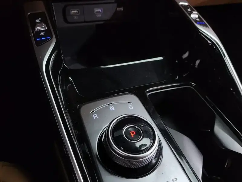 2022 Kia Sorento с пробегом 142 341 км