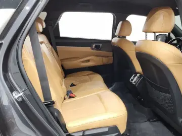 2022 Kia Sorento с пробегом 142 341 км