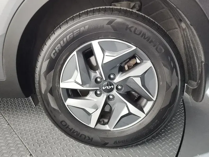 2022 Kia Sorento с пробегом 142 341 км