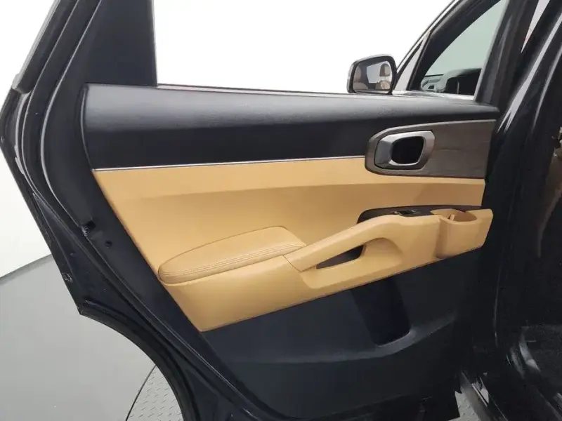 2022 Kia Sorento с пробегом 142 341 км
