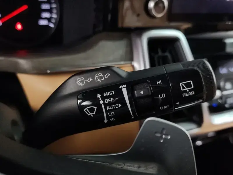 2022 Kia Sorento с пробегом 142 341 км