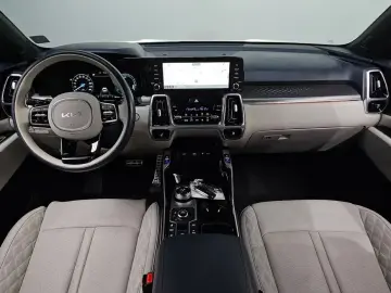 2023 Kia Sorento с пробегом 34 074 км