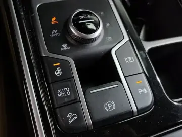 2022 Kia Sorento с пробегом 142 341 км