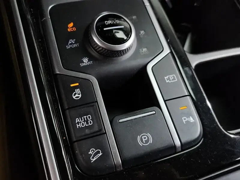 2022 Kia Sorento с пробегом 142 341 км