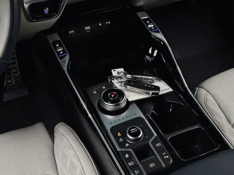 2023 Kia Sorento с пробегом 34 074 км